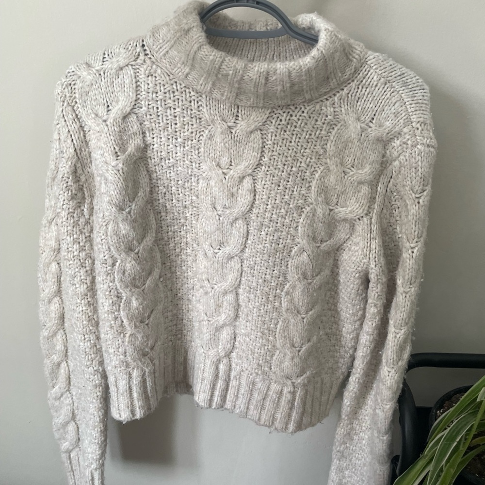 American Eagle Sweater